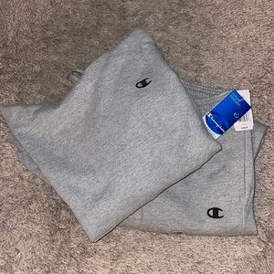 Men’s Champion Sweatsuit